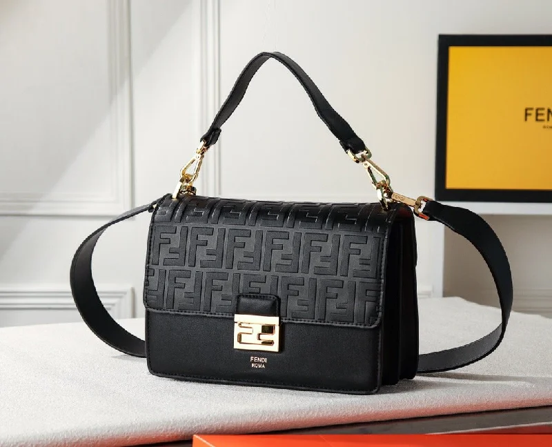 EN   Designer bags by Fendi 070