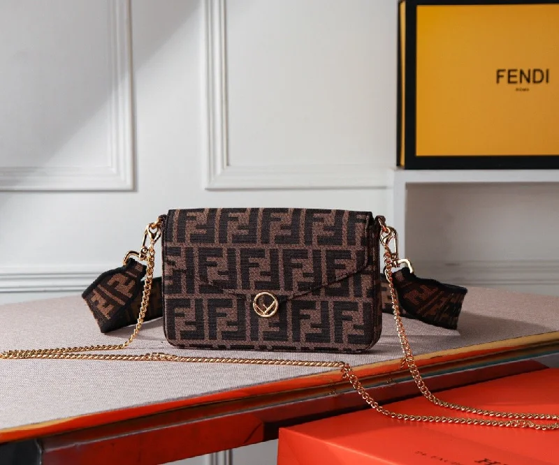 EN   Designer bags by Fendi 068