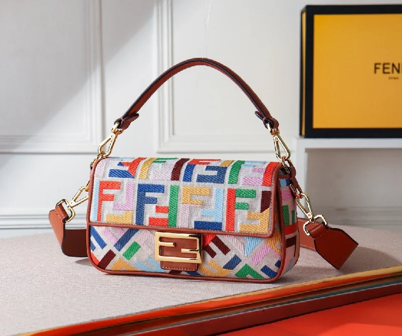 EN   Designer bags by Fendi 062