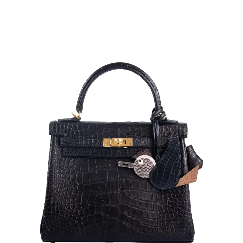 Hermès Kelly 25 Retourne Matte Black Alligator Gold Hardware